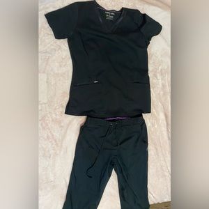 Black scrub set